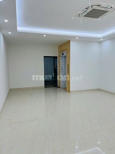 Cho thuê liền kế 90 Nguyễn Tuân:70m2, 6 tầng, thông sàn,thang máy 45tr