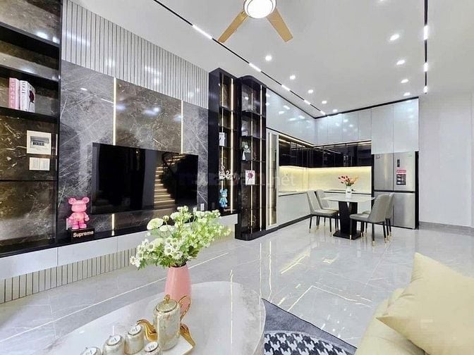 NHÀ HẺM XE HƠI Đ.HUỲNH TỊNH CỦA, QUẬN 3 Chủ NGỘP MONG RA HÀNG SỚM 