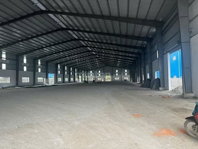Bán gấp xưởng 4000m2 , lô góc 2 mặt tiền trong KCN Thủ Thừa , Long An