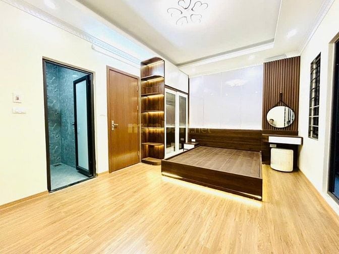 NHÀ MỚI KÍNH KOONG - GẦN Ô TÔ - FULL NỘI THẤT -  30M 5 TẦNG GIÁ 6,8 TỶ
