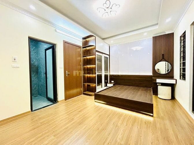 NHÀ MỚI KÍNH KOONG - GẦN Ô TÔ - FULL NỘI THẤT -  30M 5 TẦNG GIÁ 6,8 TỶ
