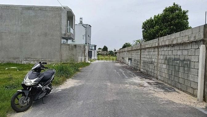 BÁN GẤP LÔ ĐẤT XÃ TÂN THÔNG HỘI 86,8m2 GIÁ MỀM 450 TRIỆU
