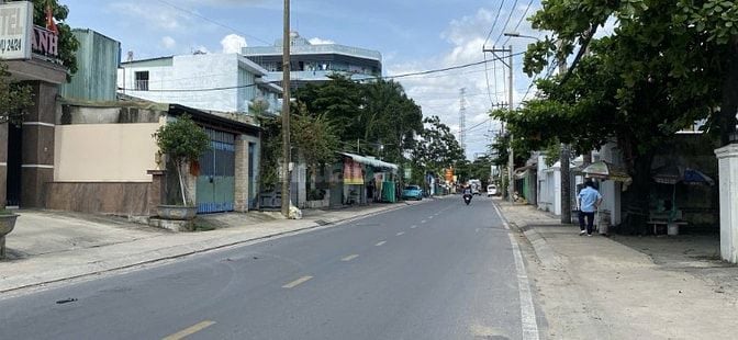 BIỆT THỰ MẶT TIỀN THỚI TAM THÔN_HÓC MÔN_20X50M, 2 LẦU, 48 TỶ(tl)