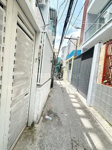 Bán nhà 2 tầng Cao Xuân Dục P12Q8. Giá 3.78 tỷ TL