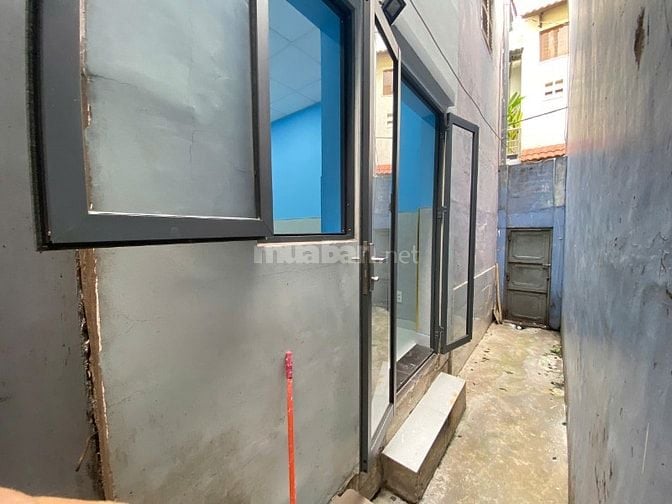 Cho thuê nhà đường Tô HIến Thành quận 10 giá 20tr/tháng