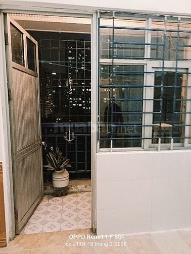 Cho thuê căn hộ chung cư cao cấp mặt đường Lê Văn Lương
