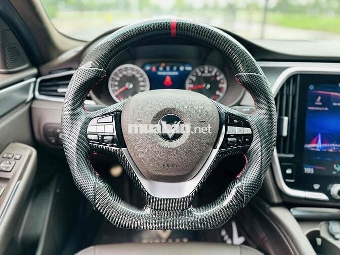 VinFast Lux A2.0 Plus Đen 2022 - 28000 km