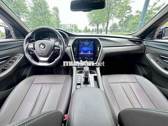 VinFast Lux A2.0 Plus Đen 2022 - 28000 km