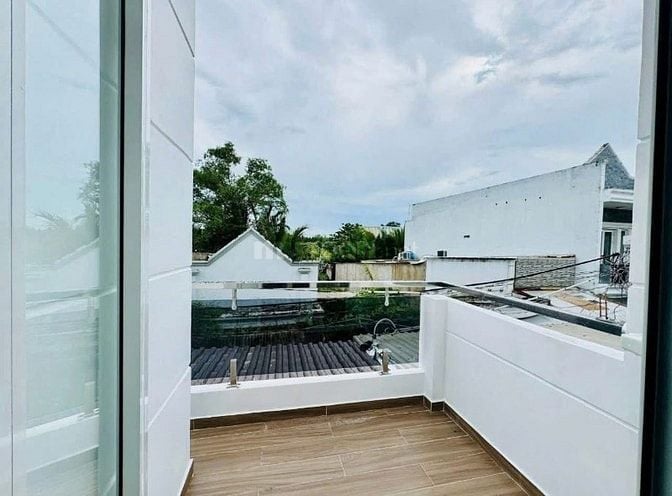 Bán nhà đẹp-Hẻm 6m đường Thành Thái, Quận 10-Giá 1tỷ890 (60m2)