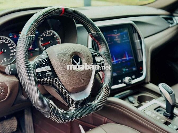 VinFast Lux A2.0 Plus Đen 2022 - 28000 km