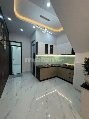 Mình chính chủ cần bán căn nhà 18/19trần văn khánh