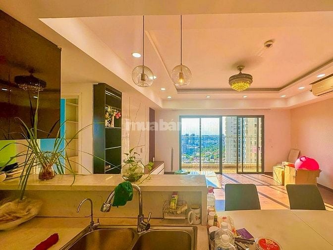Bán Căn hộ tại Masteri Thảo Điền tầng cao gồm 3 phòng ngủ 98m2