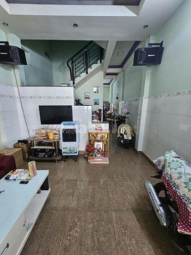 Nhà đường 10m khu VIP 271 Trịnh Đình Trọng  , 4x16m , 3 tầng , 10.5 tỷ