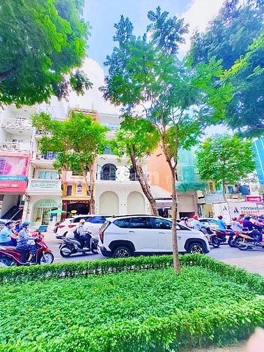 Cho Thuê Nhà: 91-93 Trương Định - Quận 3 - 7.5x18m, 5 tầng, PCCC
