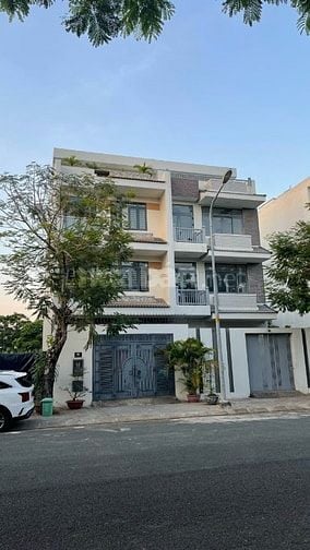 Bán nhanh nền Biệt thự Hưng Phú 10*18m, đường 20m giá 80 tr/m2 