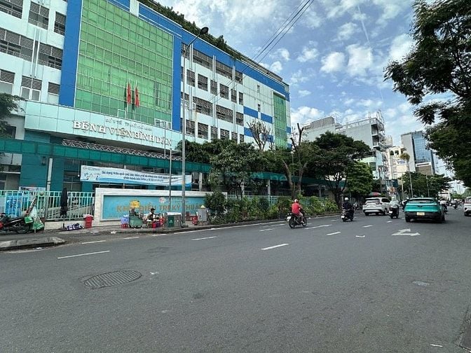 Nhà hẻm 10m Cao Thắng ngay chợ ngang 6.5m 7lầu 163m2 16P TN100tr 55 tỷ