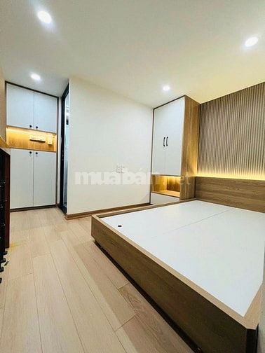 Bán nhà phố Bạch Mai, full nội thất, sổ riêng, 3 PN, chỉ 3,8 tỷ