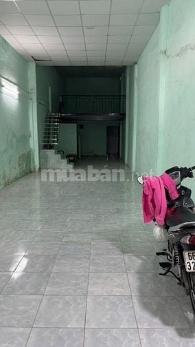 Nhà trống 100m2, 1 phòng ngủ, đường Bình Long Q.Tân Phú