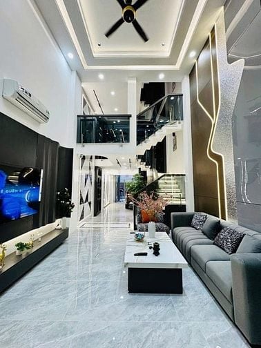 Nhà có thang máy 3tầng, dt68m2 nhà siêu đẹp giá 5ty4 sổ hồng riêng   