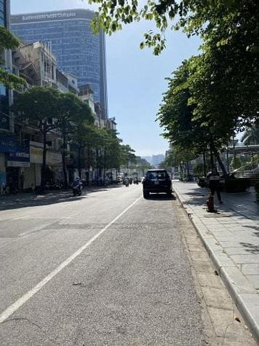 Bán gấp biệt thự Lão Thành Cách Mạng khu 5.2ha Yên Hòa, DT 160M 65 TỶ 