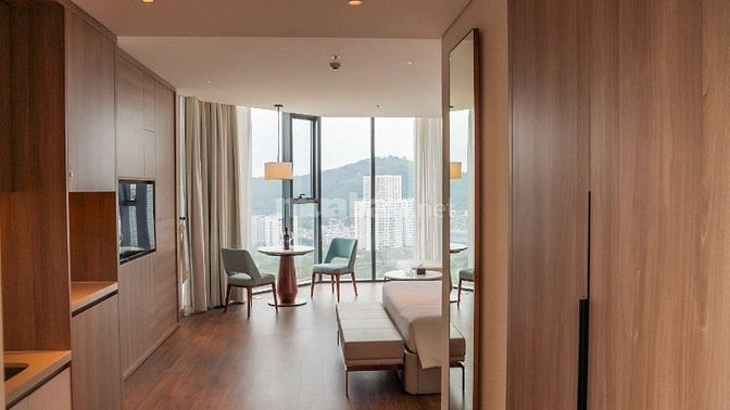 Chủ nhà định cư bán gấp căn 1PN trục 05 A La Carte Hạ Long, view Hồ