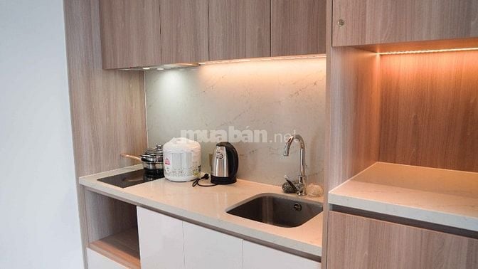 Chủ nhà định cư bán gấp căn 1PN trục 05 A La Carte Hạ Long, view Hồ