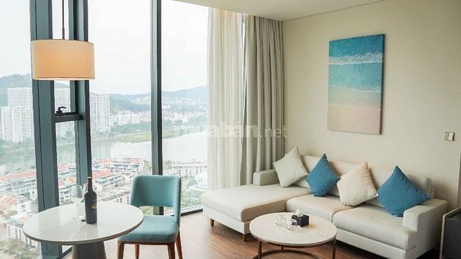 Chủ nhà định cư bán gấp căn 1PN trục 05 A La Carte Hạ Long, view Hồ