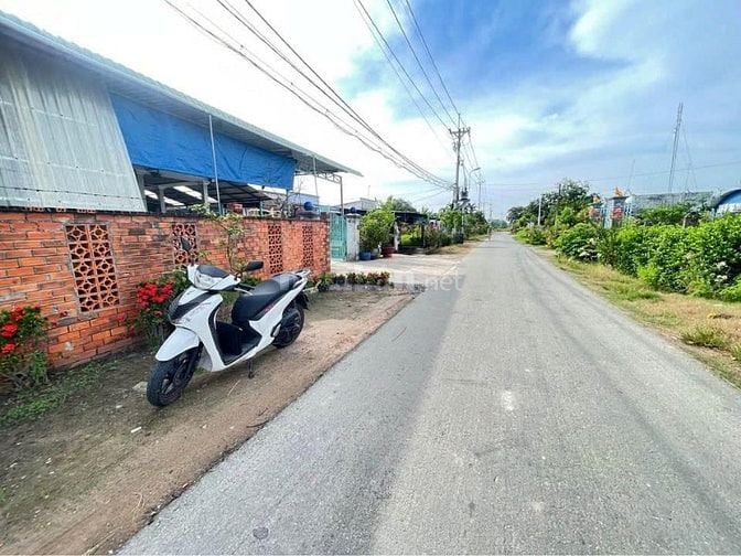 CẦN BÁN GẤP LÔ ĐẤT MẶT TIỀN 148m2 XÃ TRUNG LẬP HẠ , HUYỆN CỦ CHI