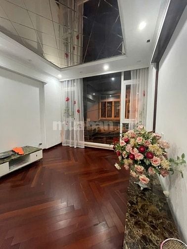 Bán nhà phố Vũ Hữu – Ngõ ô tô tránh – 2 mặt thoáng – 4 tầng – 18.3 tỷ