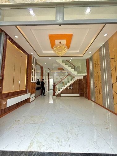NHÀ ĐẸP 1 TRỆT 1 LẦU CHỢ TRUNG THÀNH - CẦN GIUỘC - LONG AN