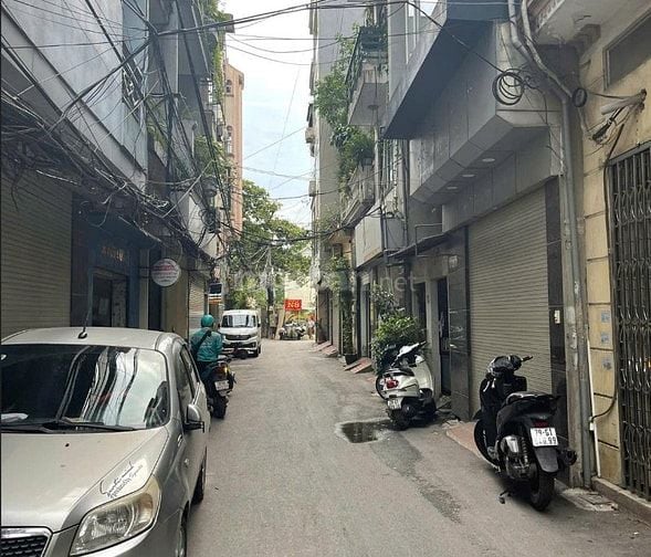 Bán nhà phố Vũ Hữu – Ngõ ô tô tránh – 2 mặt thoáng – 4 tầng – 18.3 tỷ