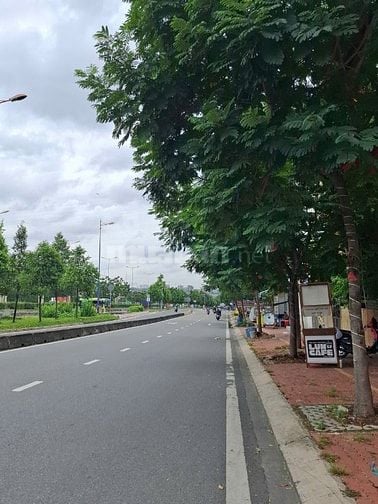 Bán đất 2 mặt tiền Xa Lộ Hà Nội phường Hiệp Phú Quận 9 giá 63 tỷ