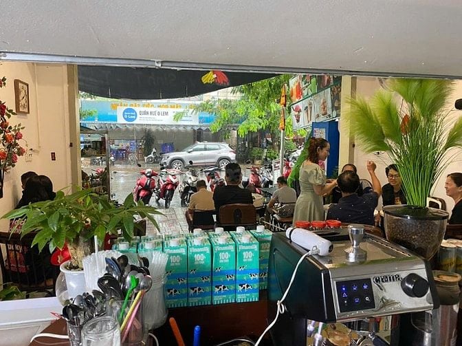 Cần Sang Quán Cafe Quận 7 Gần Phú Mỹ Hưng – Chính Chủ, KD Ổn Định