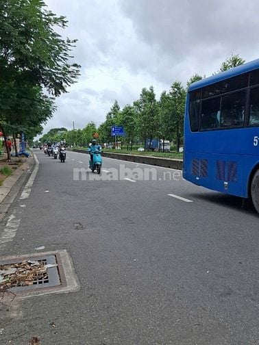 Bán đất 2 mặt tiền Xa Lộ Hà Nội phường Hiệp Phú Quận 9 giá 63 tỷ