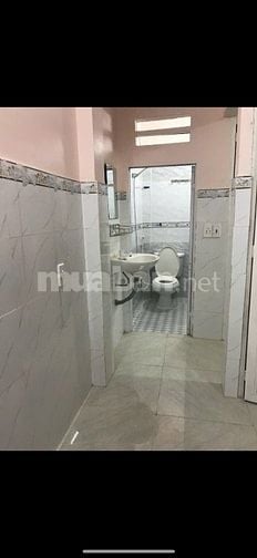 Cho thuê nhà nguyên căn 2 mặt tiền hẻm xe hơi