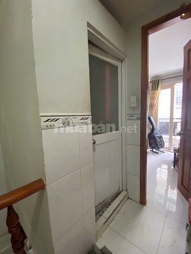 Bán Nhà Chính Chủ Quận Bình Tân giáp Tân Phú .vị trí đẹp