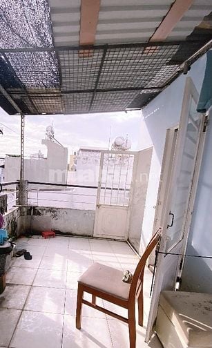 Share phòng trọ trong nhà nguyên căn, cách đường CMT8 chừng 50m