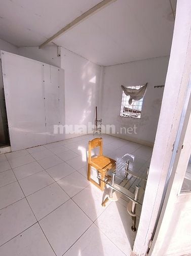 Share phòng trọ trong nhà nguyên căn, cách đường CMT8 chừng 50m