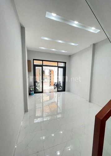 BÁN NHÀ TRỊNH ĐÌNH TRỌNG - GIÁP QUẬN 11 - 100M2 (4.2X22) NỞ HẬU 4.8M 