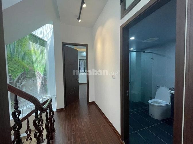 Bán nhà Bùi Xương Trạch, 65m, 4 tầng, mặt tiền 7m, gần phố, 3 thoáng