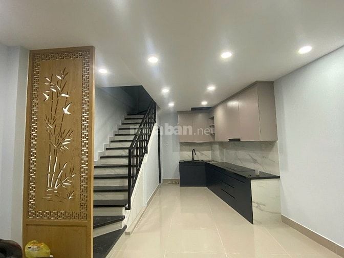 CHO THUÊ NHÀ MẶT TIỀN NGUYỄN KHUYẾN BÌNH THẠNH