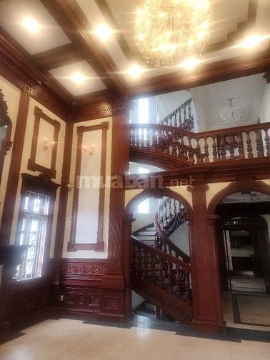 Cho thuê biệt thự mặt tiền đường nguyễn văn hưởng 