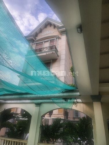 Cho thuê biệt thự mặt tiền đường nguyễn văn hưởng 