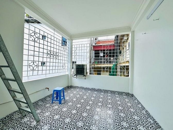 BÁN NHÀ PHỐ TRẦN QUỐC VƯỢNG CẦU GIẤY 41M 9.8TY PHÂN LÔ VIP 2 MẶT NGÕ