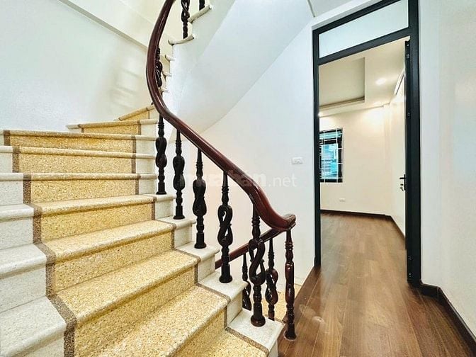 BÁN NHÀ PHỐ TRẦN QUỐC VƯỢNG CẦU GIẤY 41M 9.8TY PHÂN LÔ VIP 2 MẶT NGÕ