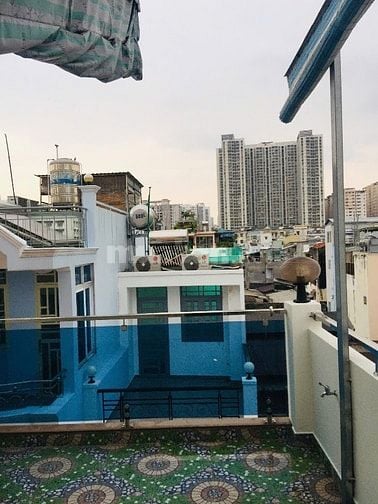 Bán nhà trung tâm Quận 1, giá 6,8 tỷ, 3PN & 5WC, công chứng ngay