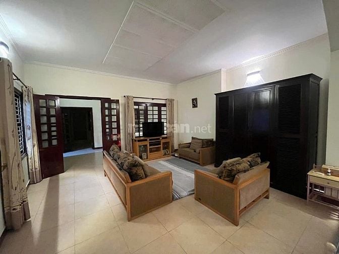 31.5 tỷ cho 150m2 đất tặng nhà 2 tầng phố Phương Liệt, oto vào nhà