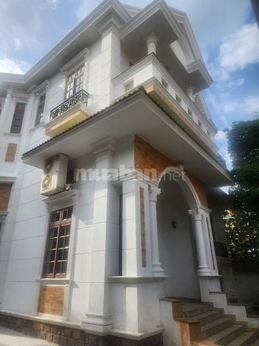 Cho thuê biệt thự mặt tiền đường nguyễn văn hưởng 