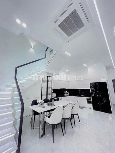 SIÊU PHẨM NHÀ NGỘP!Đ.Hoàng Hoa Thám Tân Bình,DT:50m2/3.850 Tỷ,SHR,HXH