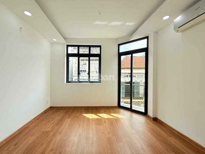 NHÀ ĐẸP NGAY TẠI LÊ QUANG ĐỊNH - SÁT MẶT TIỀN - 3PN - SỔ NỞ HẬU